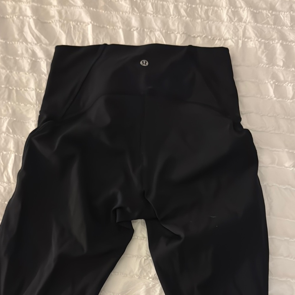 Lululemon Black Cropped Leggings